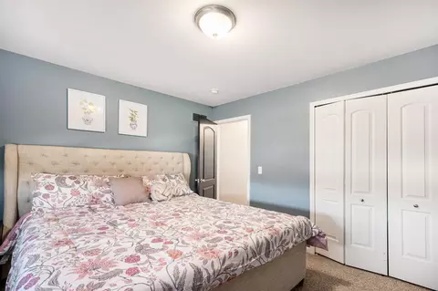 Bedroom - 47376 Hidden Meadows Dr, Macomb, MI 48044 photo 8 of 8