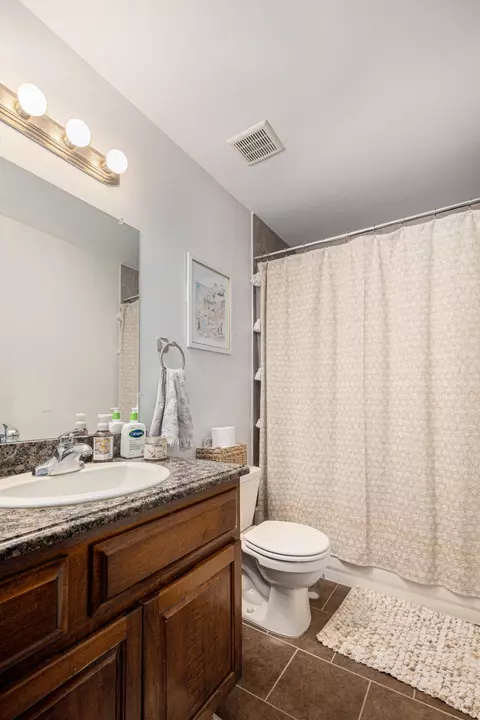 Bath - 47376 Hidden Meadows Dr, Macomb, MI 48044 photo 4 of 4