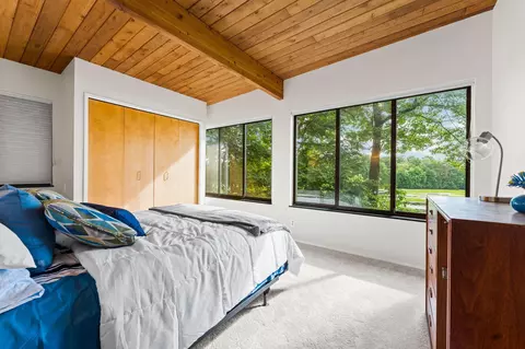 Bedroom - 3595 E Huron River Dr, Ann Arbor, MI 48104 photo 5 of 9