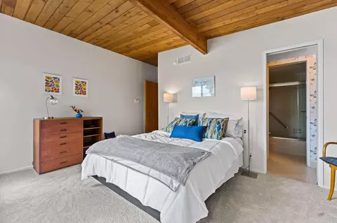 Bedroom - 3595 E Huron River Dr, Ann Arbor, MI 48104 photo 6 of 9