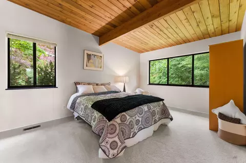 Bedroom - 3595 E Huron River Dr, Ann Arbor, MI 48104 photo 1 of 9