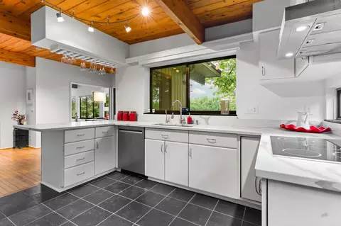 Kitchen - 3595 E Huron River Dr, Ann Arbor, MI 48104 photo 5 of 9