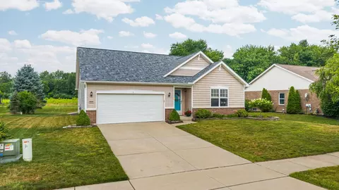 28820 Apple Blossom Dr, Huron, MI 48134