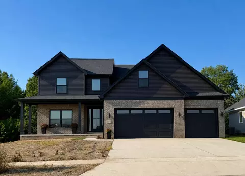 25812 Brighton Ln, Brownstown, MI 48134