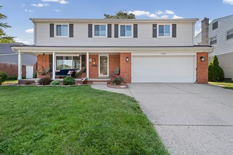 14638 Westmore St, Livonia, MI 48154