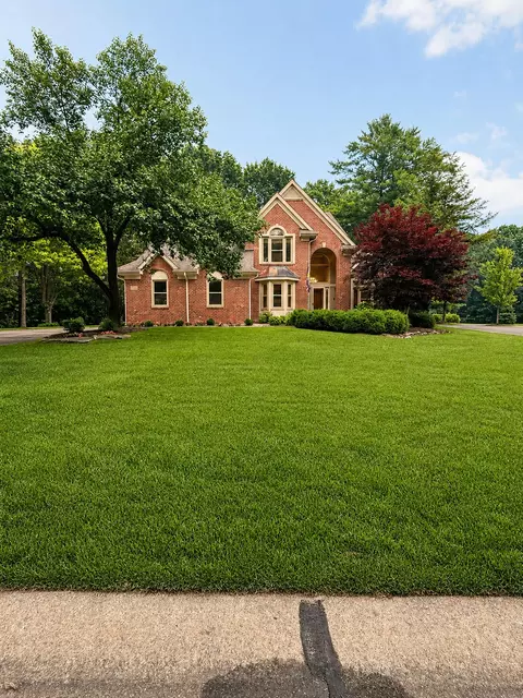 Exterior - 244 Indian Trl, Orion, MI 48362 photo 3 of 8