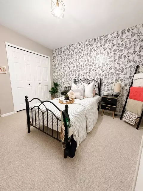 Bedroom - 244 Indian Trl, Orion, MI 48362 photo 5 of 8