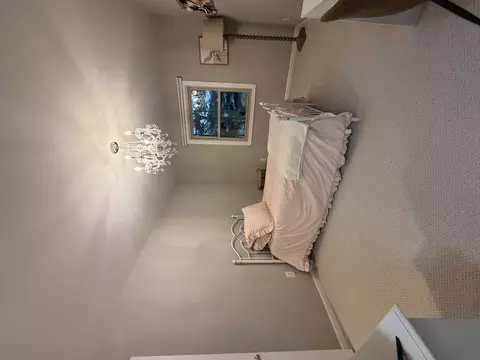 Bedroom - 244 Indian Trl, Orion, MI 48362 photo 7 of 8