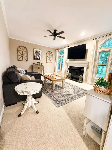 Living - 244 Indian Trl, Orion, MI 48362 photo 5 of 5