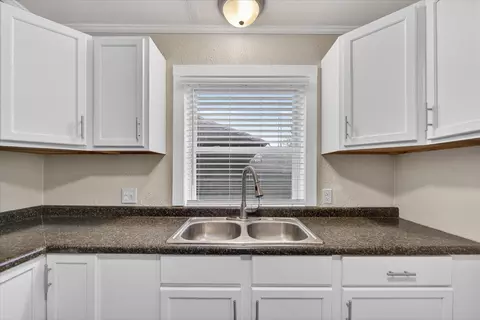 Kitchen - 406 Garfield St, Jackson, MI 49203 photo 3 of 3
