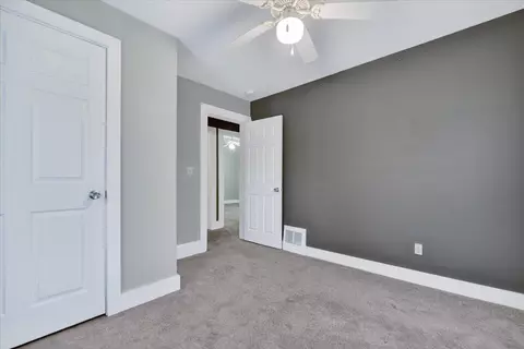 Bedroom - 406 Garfield St, Jackson, MI 49203 photo 2 of 7
