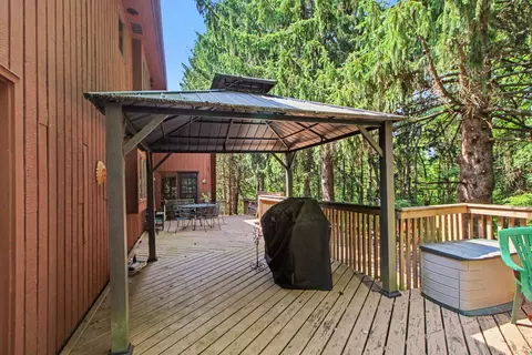 Exterior - 3654 E Pineview Dr, Scio, MI 48130 photo 6 of 13