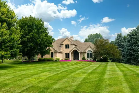 9108 Cambridge Dr, York, MI 48176
