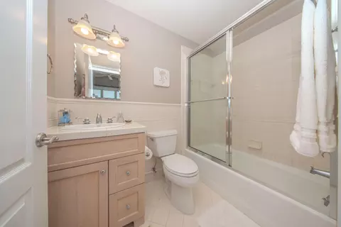 Bath - 3237 Heather Rd, Ann Arbor, MI 48108 photo 6 of 8