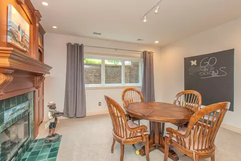 Dining - 3237 Heather Rd, Ann Arbor, MI 48108 photo 3 of 3
