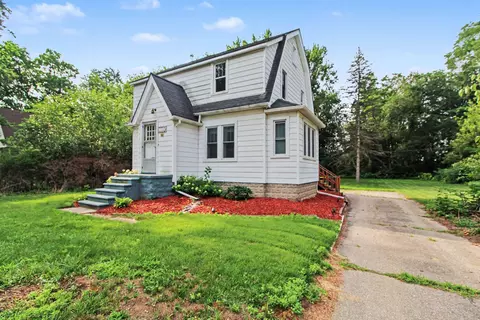 Exterior - 35229 Atlas St, Romulus, MI 48174 photo 4 of 5