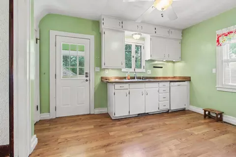 Kitchen - 35229 Atlas St, Romulus, MI 48174 photo 3 of 3