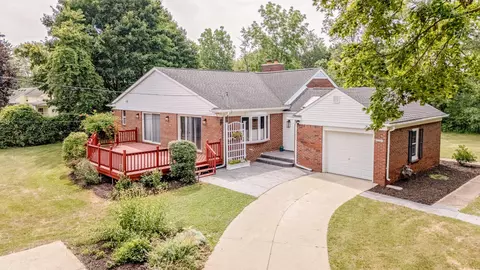 9772 Grosse Ile Pkwy, Grosse Ile, MI 48138