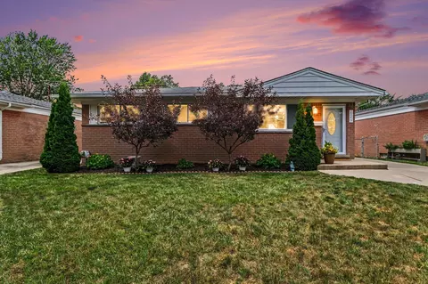 29217 Greater Mack Ave, Saint Clair Shores, MI 48081