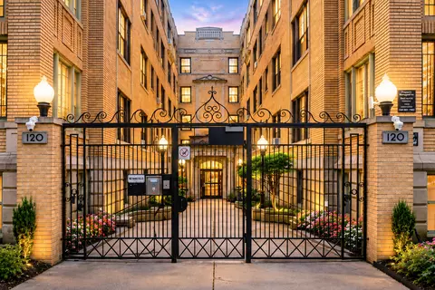 120 Seward Avenue Unit Ave UNIT 201, Detroit, MI 48202