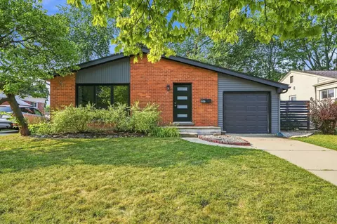 926 Woodlawn Ave, Royal Oak, MI 48073