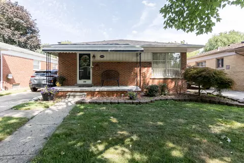 3985 Harding St, Dearborn Heights, MI 48125