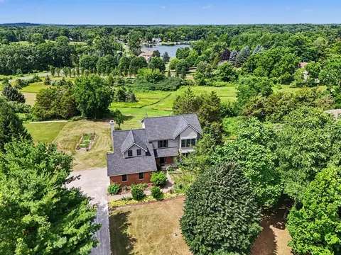14412 N Territorial Rd, Dexter, MI 48118