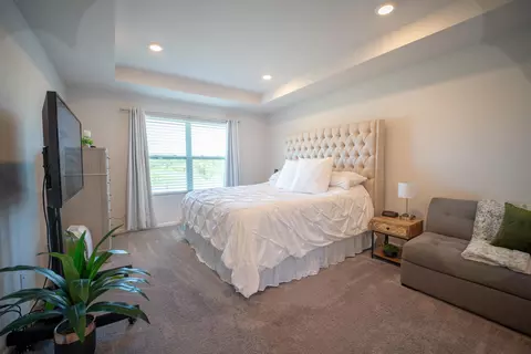 Bedroom - 302 Angus Ln, Saline, MI 48176 photo 1 of 3