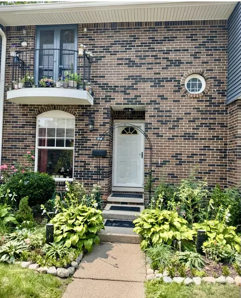 2798 Page Ave, Ann Arbor, MI 48104