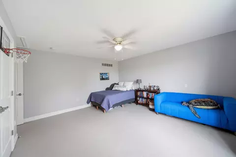 Bedroom - 6900 Arkona Rd, Saline, MI 48176 photo 2 of 3