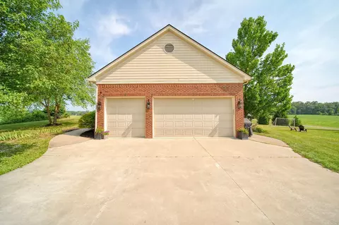 Exterior - 6900 Arkona Rd, Saline, MI 48176 photo 4 of 28