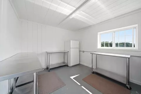 Kitchen - 6900 Arkona Rd, Saline, MI 48176 photo 5 of 5