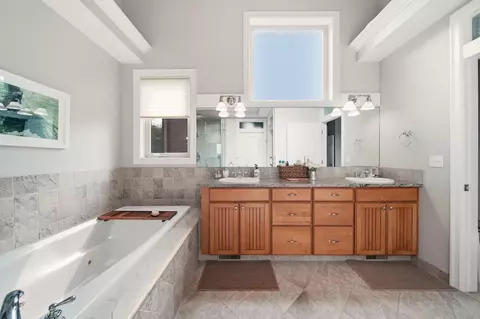Bath - 6900 Arkona Rd, Saline, MI 48176 photo 7 of 12
