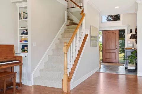 Entry Way - 6900 Arkona Rd, Saline, MI 48176 photo 3 of 7