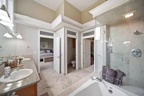 Bath - 6900 Arkona Rd, Saline, MI 48176 photo 9 of 12