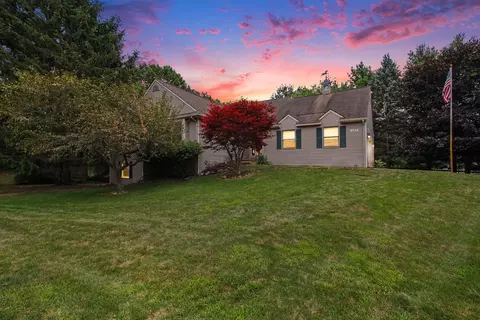1457 Indian Trl, Milford, MI 48380