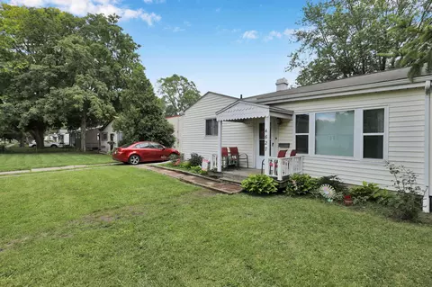 Exterior - 4627 Lowcroft Ave, Lansing, MI 48910 photo 7 of 8