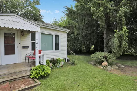 Exterior - 4627 Lowcroft Ave, Lansing, MI 48910 photo 6 of 8