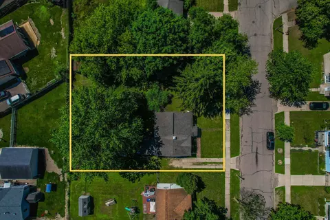 View/Area - 4627 Lowcroft Ave, Lansing, MI 48910 photo 1 of 11