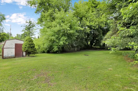 Exterior - 4627 Lowcroft Ave, Lansing, MI 48910 photo 4 of 8