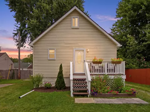 22 N Highland St, Mount Clemens, MI 48043