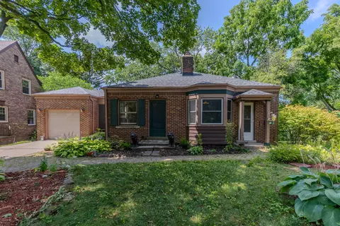 519 Fairview Cir, Ypsilanti, MI 48197