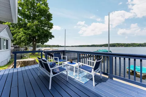 Exterior - 7355 Webbs Shore Dr, Dexter, MI 48137 photo 3 of 5