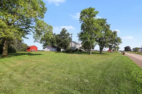 Exterior - 3015 Dennison Rd, Dundee, MI 48131 photo 12 of 15