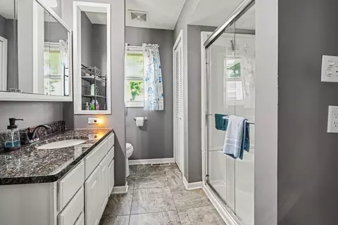 Bath - 3015 Dennison Rd, Dundee, MI 48131 photo 1 of 2
