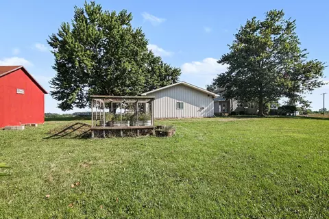 Exterior - 3015 Dennison Rd, Dundee, MI 48131 photo 11 of 15