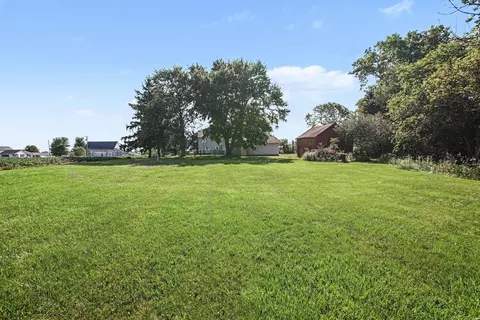 Exterior - 3015 Dennison Rd, Dundee, MI 48131 photo 14 of 15