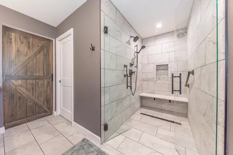 Bath - 4950 Westwind Dr, Dexter, MI 48130 photo 3 of 9