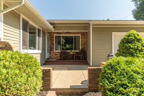 Exterior - 4950 Westwind Dr, Dexter, MI 48130 photo 4 of 10