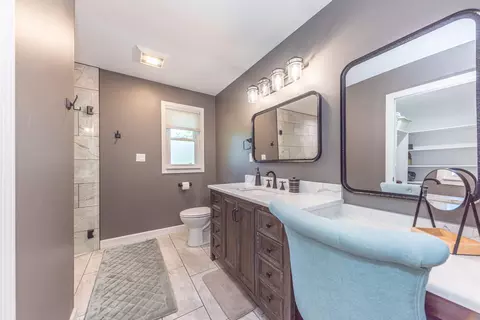 Bath - 4950 Westwind Dr, Dexter, MI 48130 photo 2 of 9